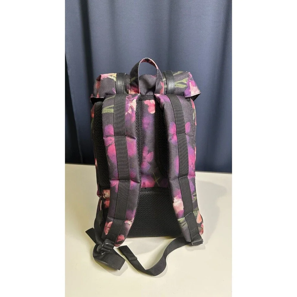 Herschel Supply Company little america
